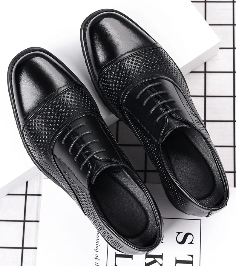 Breathable Hallow New Designer Cow Leather Shoes for Man Summer Autumn Fashion Business Casual Dress Shoes Loafers Man