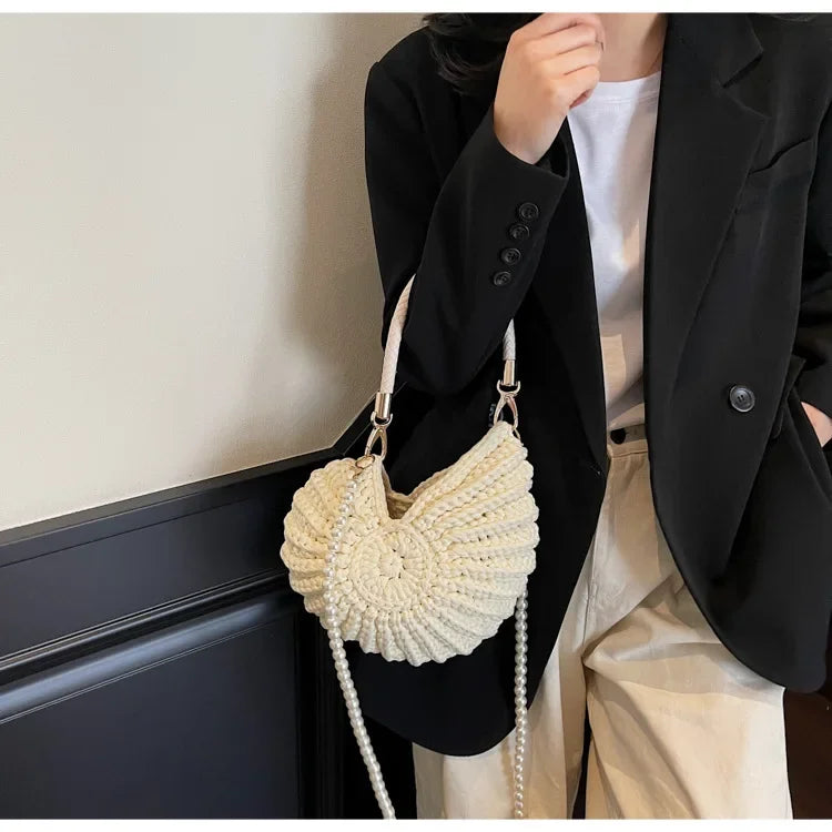 Fashion Conch Shaped Crochet Women Shoulde Bags Funny Cute Pearls Chains Handmade Weave Crossbody Bag Novelty Small Handbags