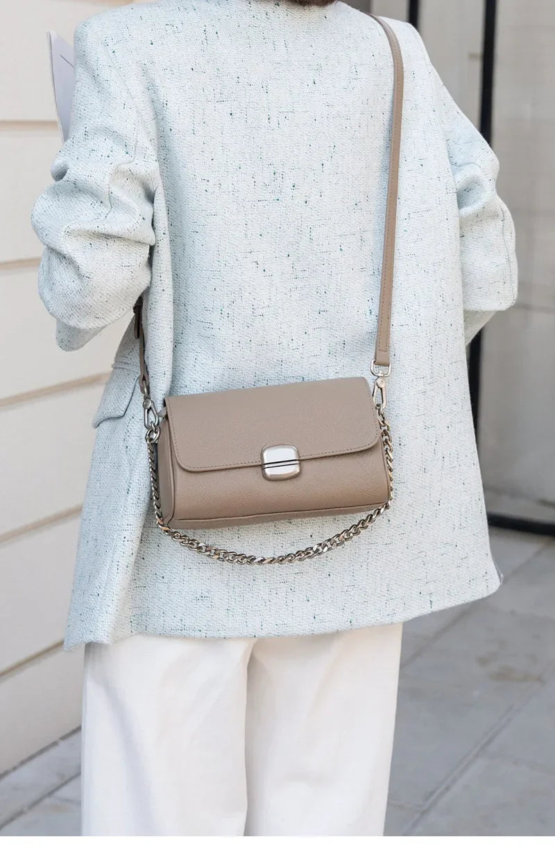 Supple Genuine Leather Women's Barrel Crossbody Bag - Commuter-Friendly Small Chain Strap Shoulder Bag for Everyday Chic