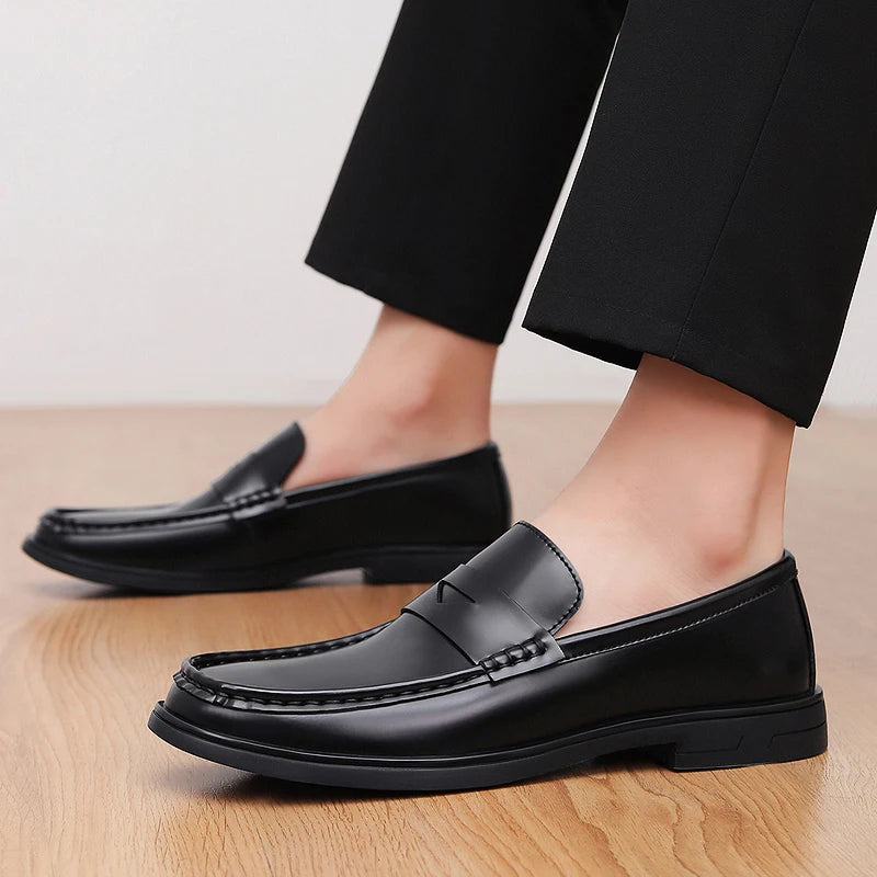 Elegant Travel Mens Loafers Fashion Casual Shoes High Quality Business Shoes Classic Man Moccasins Driving Shoes Slip on Flats