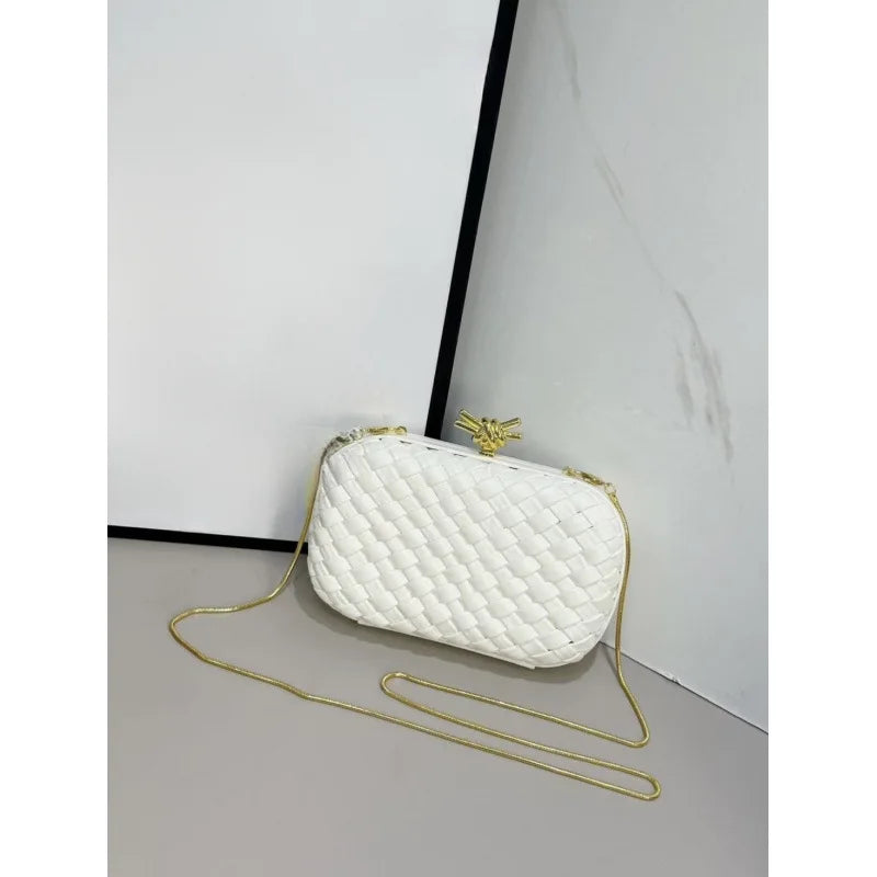 Elegant Box Shaped Dinner Clutch Crossbody Bag for Women Fashionable Chain Strap Handbag Retro Style Leather Handbag