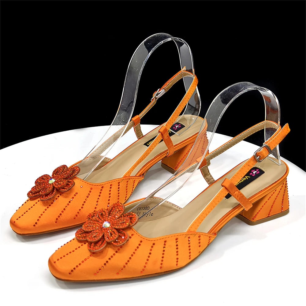 2026 Elegant Gold Color Women's Heels Handbag Set Rhinestone Embellished Designer Shoes for Weddings Special Events