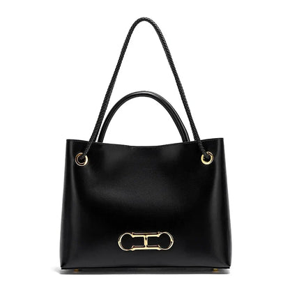 Solid Color New Arrival Classic Style Women's Handbag Retro Elegance Exquisite and Versatile Fashionable Women's Shoulder Bag