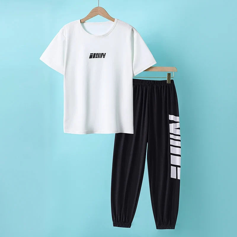 2-pcs Summer Youth Fashion Letter Set 13-16 Year Old Boys and Girls Simple and Versatile Letter Short Sleeve T-shirt Black Pants