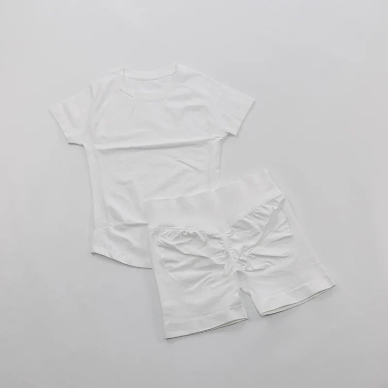 Seamless Yoga Set Fitted Workout Clothes Woman Gym Wear Short Sleeve Top Shirt Scrunch Booty Gym Shorts 2 Piece Sports Suits