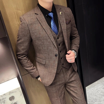 2023 Men's British Fashion Three-piece Set Slim Fit Suit Vest Trousers Ensemble Handsome Trendy All-in-one Banquet Blaze
