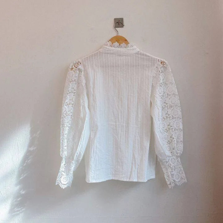 Vintage Solid White Lace Blouse Shirts Women New Korean Button Loose Shirt Tops Female Hollow Casual Ladies Blouses Blusas