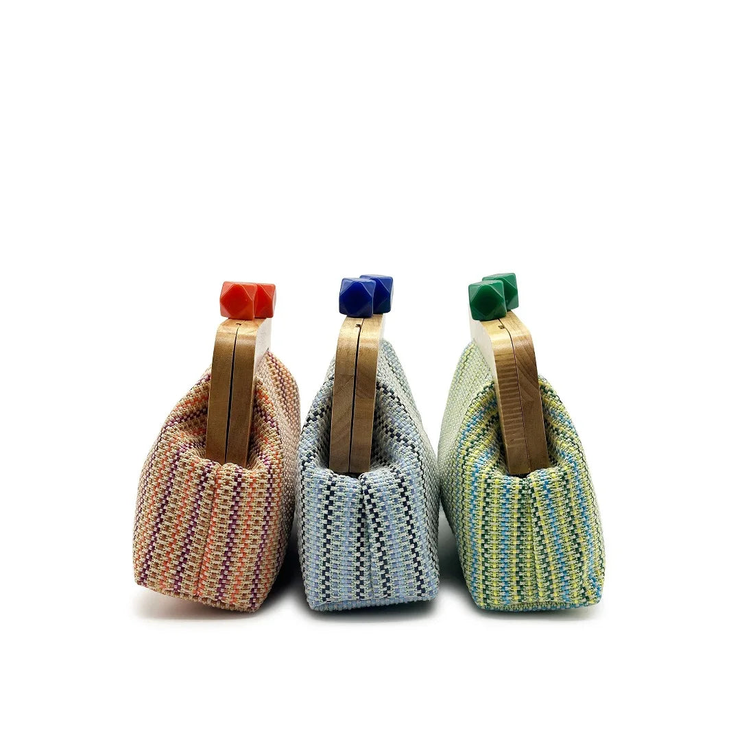 Colorful Striped PP Straw Clucth Bag for Women Wooden Clip Shell Shoulder Crossbody Bags Casual Weave Summer Beach Bag 2026