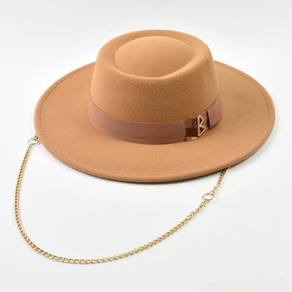 Women's Fedora Hat Fashionable Metal RB Letter Felt Hat Autumen Winter Derby Wedding Jazz Hats
