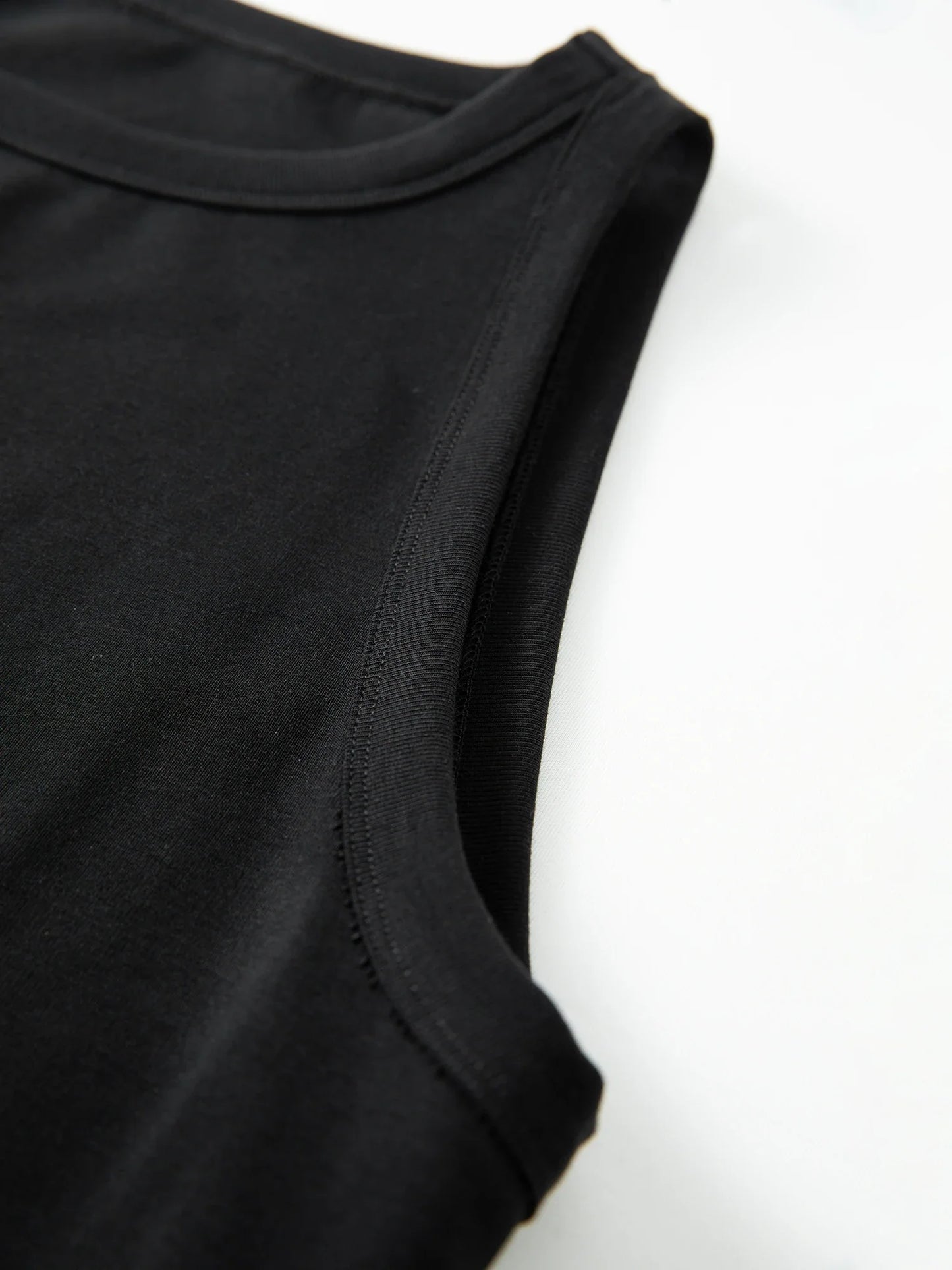 Women's Minimalist Commute Sleeveless Crew Neck Slim Fit Tank Dress 2026 Summer New Arrival Elegant Black Long Daily Dress