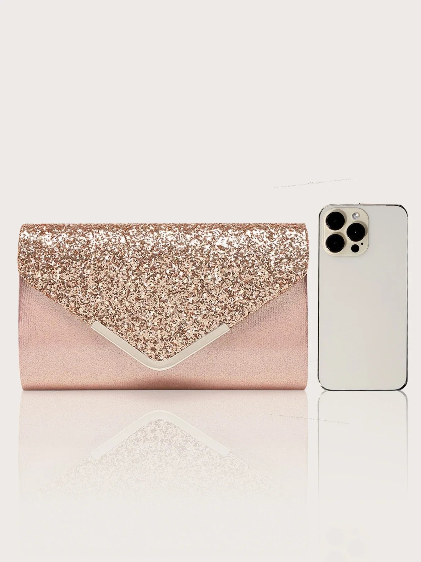 Gorgeous and elegant sparkly women's clutch bag, paired with a gorgeous rhinestone necklace, earrings and bracelet set of four.