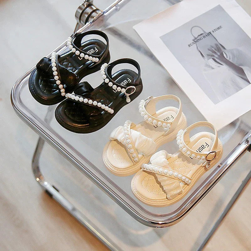 Chic Girls Pearl Flat Sandals 2026 Summer Baby Princess Girls Children Beige Dance Performance Shoes Girl Platform Sandal G05223