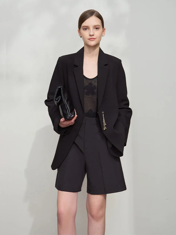 Minimalist Blazer Women 2025 Autumn New Office Lady Turn Down Collar Chain Charm Shoulder Padded Jacket Black Top 12521063