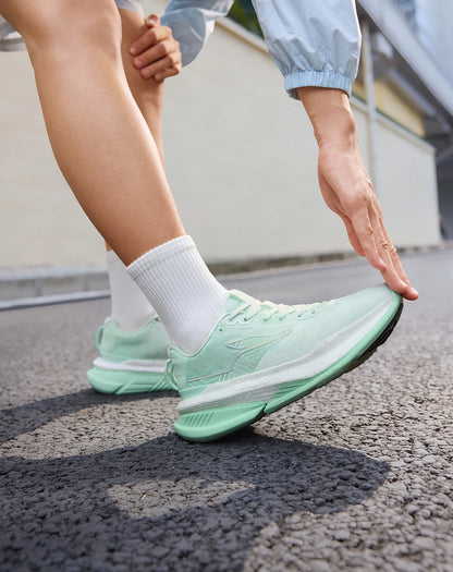 6.0 Men Running Shoes New Mesh Soft Breathable Rebound Shock-absorber Stable Versatile Male Sneaker 672612202