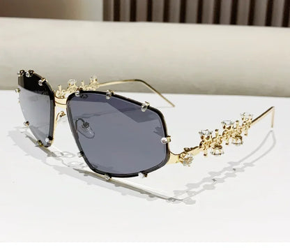 Diamonds Fashion Sunglasses Women 2024 Vintage Shades UV400 Luxury Rhinestones Sun Glasses Female Punk Big Men Eyewear
