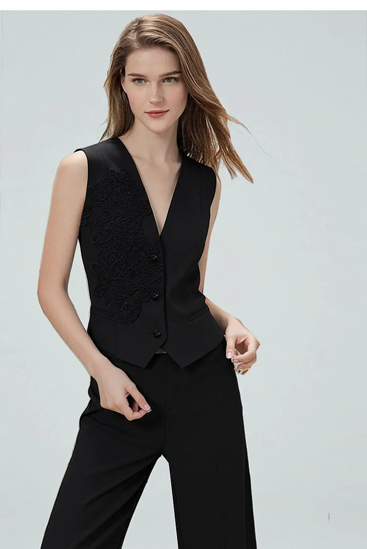 Women's Vest Top 2026 Summer New V Neck Sleeveless Lace Splicing Vest Elegant Office Straight Short Tank For Women 12622027