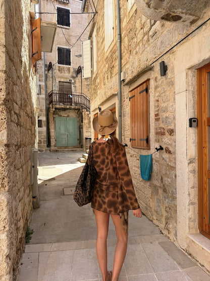 2025 Autumn Fashion Street Style Sexy Low-Cut Plunging Neckline Leopard Printed Flare Sleeve Women Beach Vacation Mini Dress C95