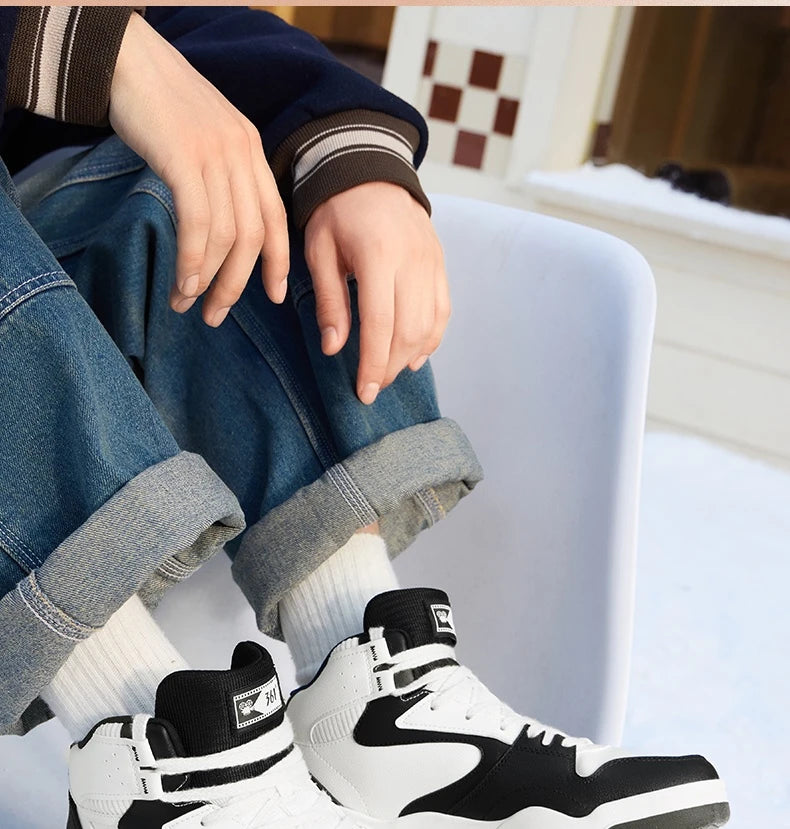 Men's Plus Velvet Skateboard Shoes New Classic Retro High-top Warm Wear-resistant Soft Male Sneakers 672436622A