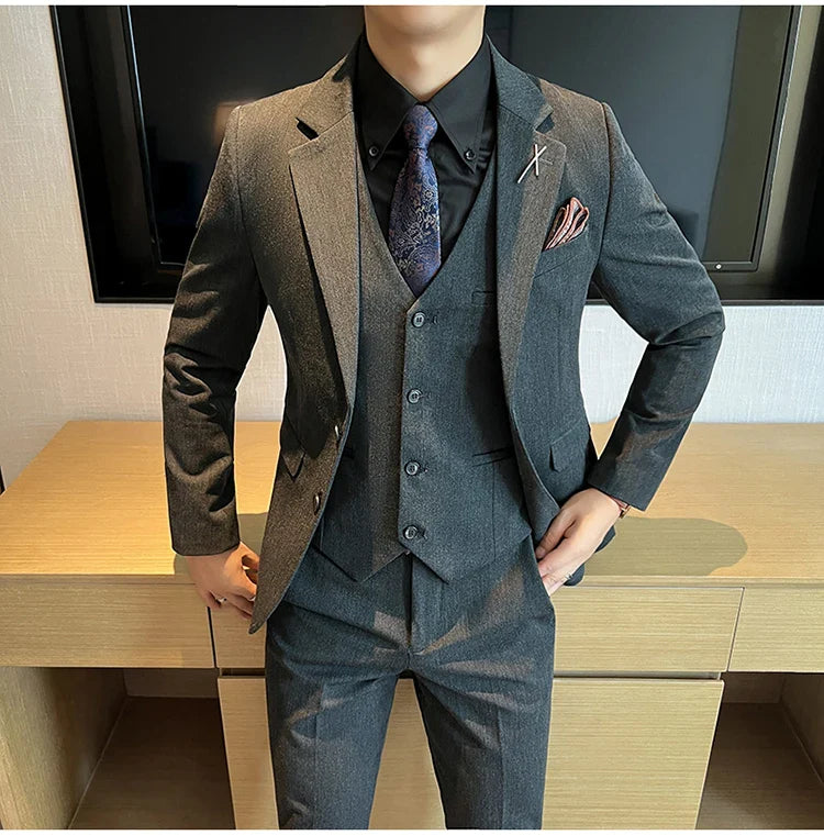 2026 High Quality (Suit + Vest + Trousers) Stylish and Handsome Casual Wedding Suit Business Suit Three-Piece Genuine