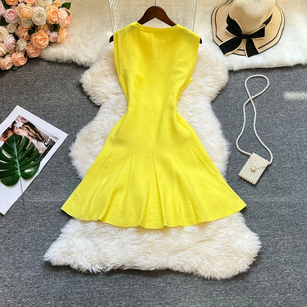 Chic Fashion 2026 Summer Pleated Short Dress Women O-neck Slim Waist A-line Party Dress Streetwear Lady Outfits Vestido