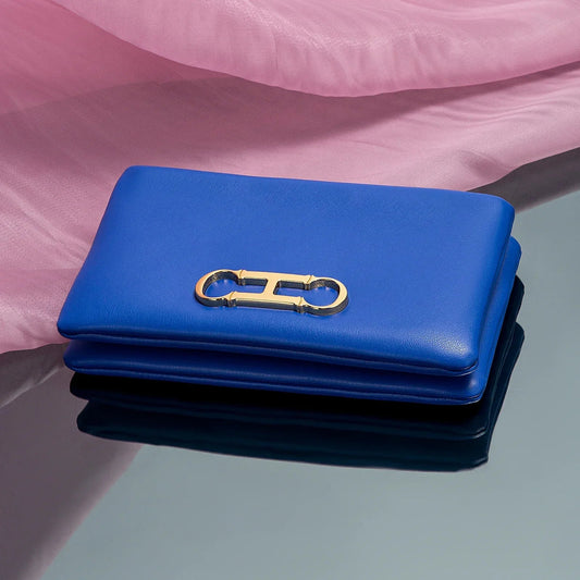 Retro and Versatile Solid-color Fashion New Women's Rectangular Clutch Minimalist Classic Letter-style Cardholder