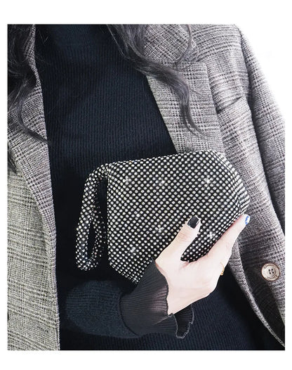 Fashion Women's Dinner Bag Diamond Inlaid Fashion New Handbag Mobile Zero Wallet Wedding Women Model Bag Luxury Champagne Color