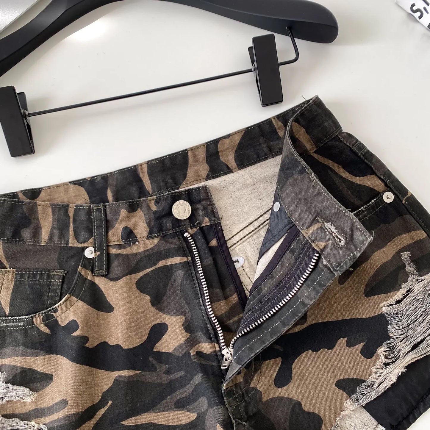 American Retro Camouflage Mini Shorts 2026 Ladies Hollow Out Slim Beach Pants Hot Girl Sexy Print Denim Shorts