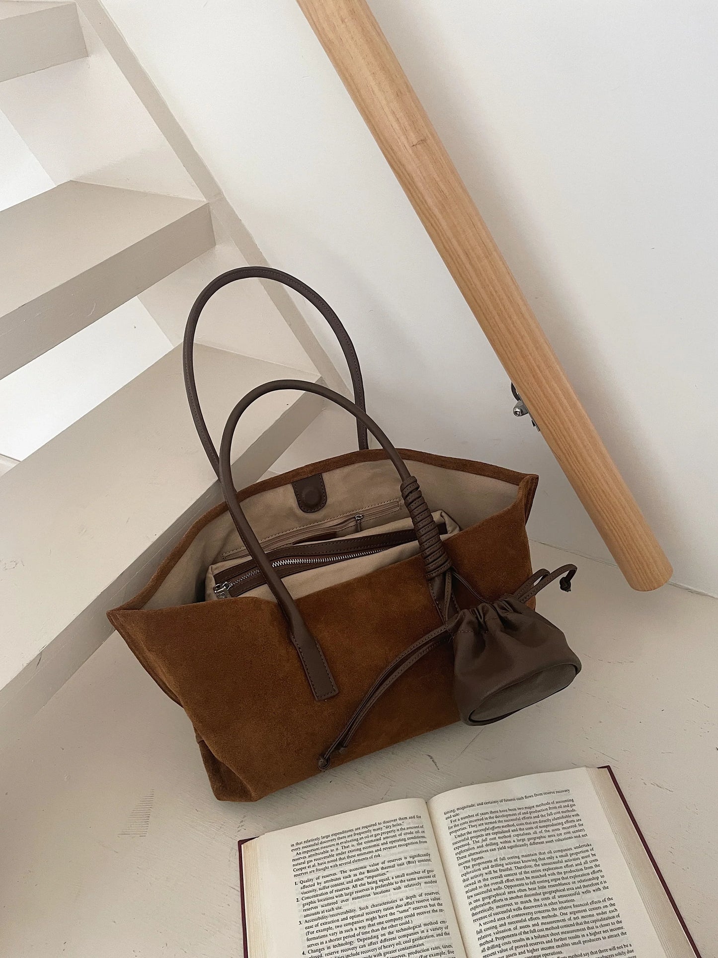 Vintage Large Capacity Suede Tote Bag Designer Trapeze Shoulder Bags for Women Luxury Genuine Leather Handbag and Purse 2026