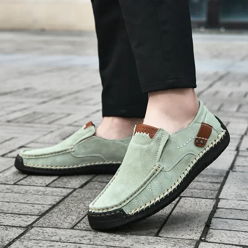 New Soft Men Loafers Slip On Leather Casual Shoes For Men Moccasins Plus Size 38-48 Flats Sneakers Men Handmade Design Man Shoes