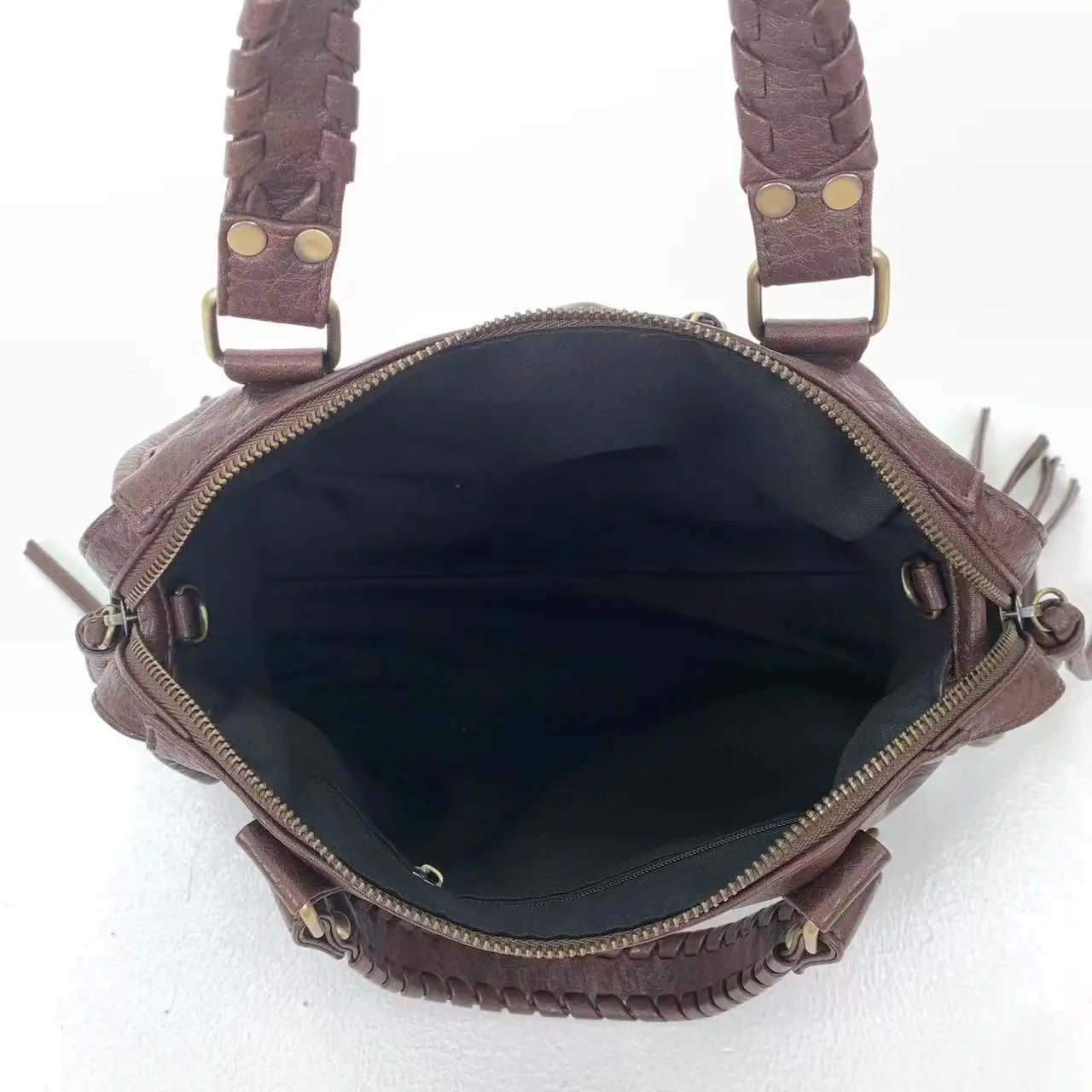 Y2K women's street style personalized rivet made old shoulder bag, retro motorcycle tote bag