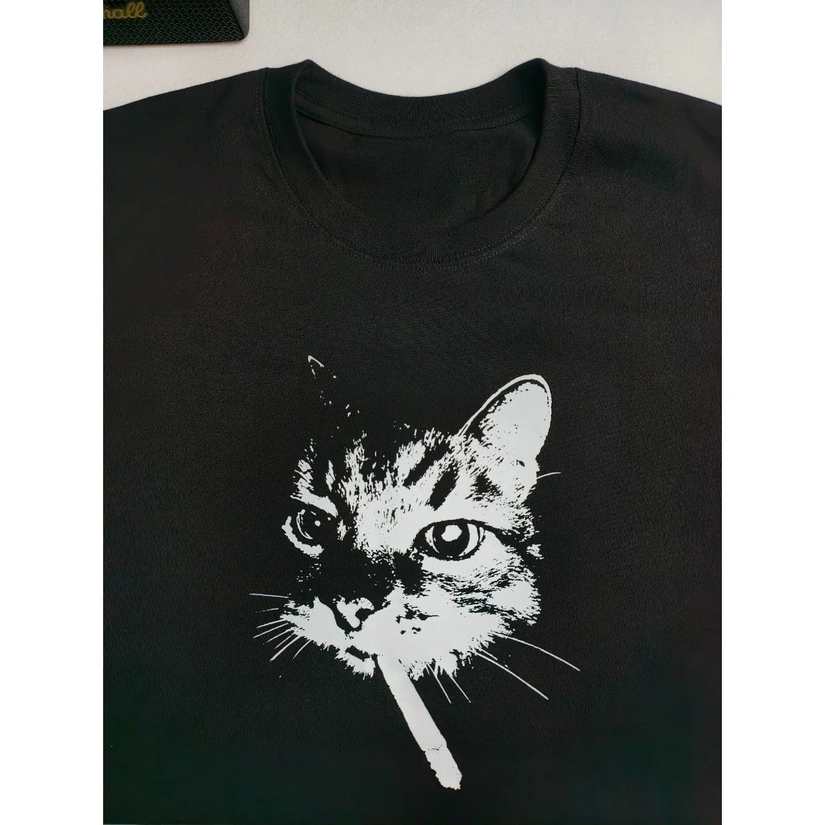 New Street Smoking Cat Retro Printed Crewneck T-shirt Women Fashion Short Sleeves Funny Cat Meme Tops Women Clothing Clothes