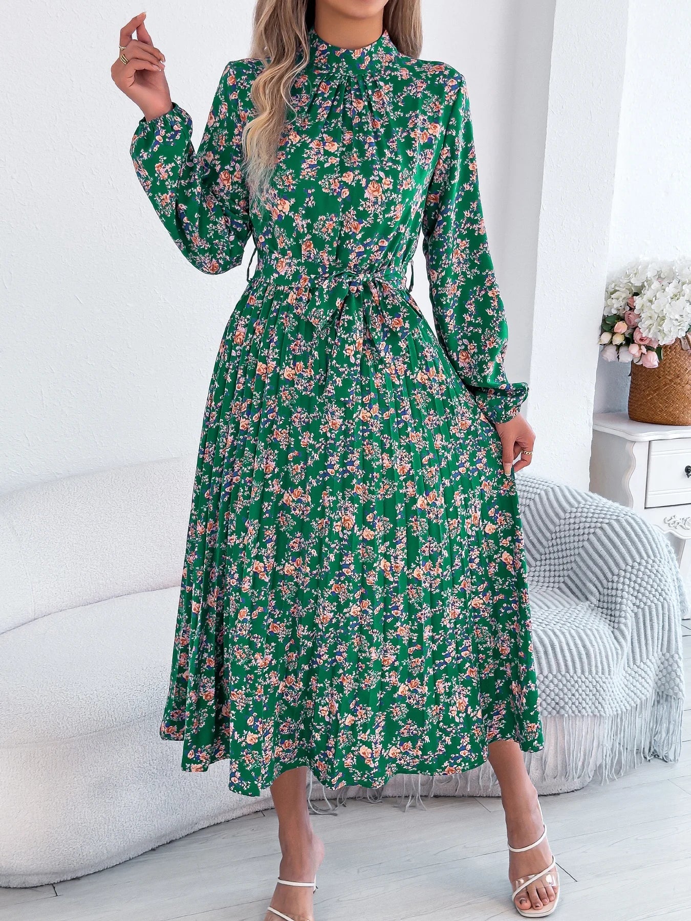 Floral Stand Up Collar Bridesmaid Dress 2026 Spring Summer Elegant Long Sleeve Waist Cinched Pleated Dresses Valentine's Day