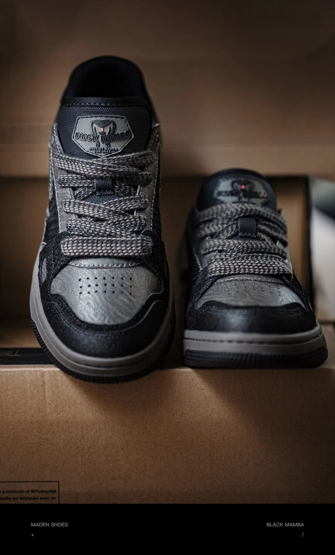 Casual Snake Year Black Mamba Men's Sneakers Low-Top Flat Sole Versatile Black Shoes for Spring Autumn Skateboarding Shoes