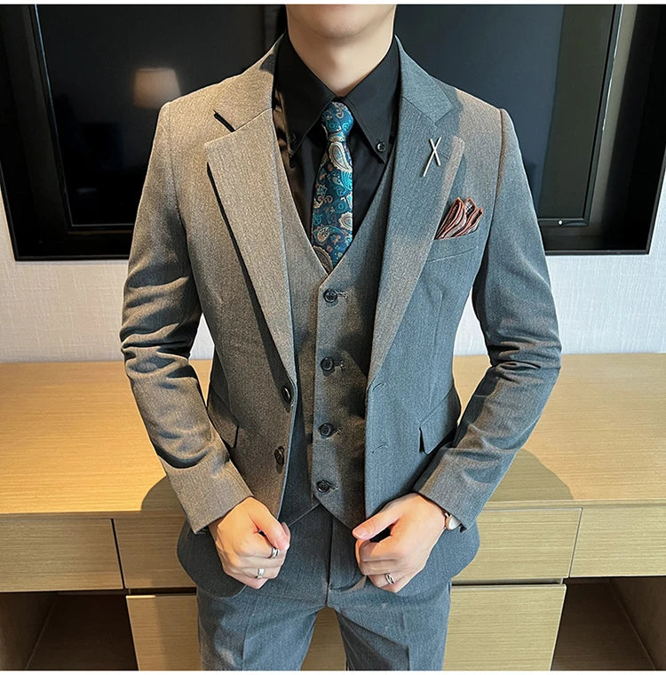 2026 High Quality (Suit + Vest + Trousers) Stylish and Handsome Casual Wedding Suit Business Suit Three-Piece Genuine