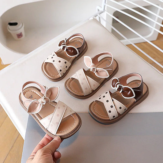 2026 Summer New Girls Soft Bottom Sandals Fashion Retro Hollow Roman Casual Shoes Open-toe Hundreds Of Princess Beach Shoes