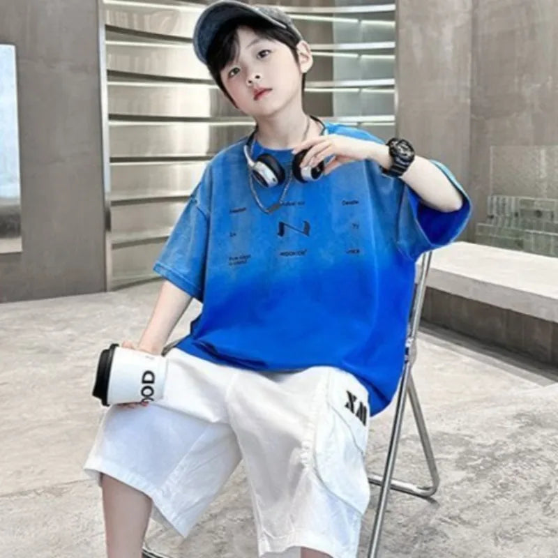 2026 New Boys Cotton T-Shirt Trendy Gradient Design for Big Kids Stylish Cool Summer Casual Wear