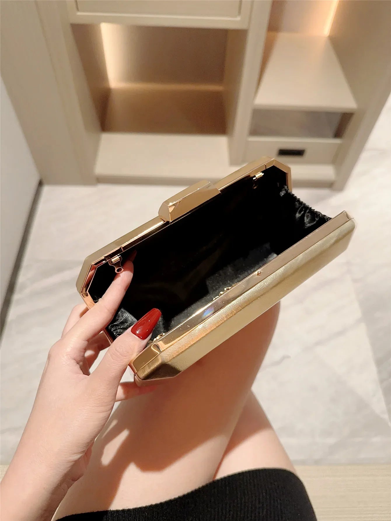 European and American Fashionable Dinner Bag Metal Buckle Clutch Bag Square Box Bag Crossbody Chain Bag Evening Bag Dress Bag