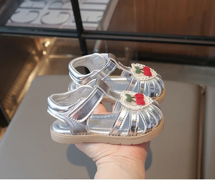 2025 New Summer Baby Girls Sandals Pu Leather Cartoon Strawberry Children's Beach Sandals Non-slip Sole Kids Shoes 21-30