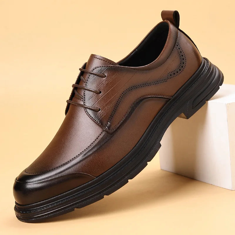 2026 New Men's Breathable Hollow Out Leather Oxford Shoes Formal Business Dress Shoes for Man Summer Autumn Platform Shoe Male