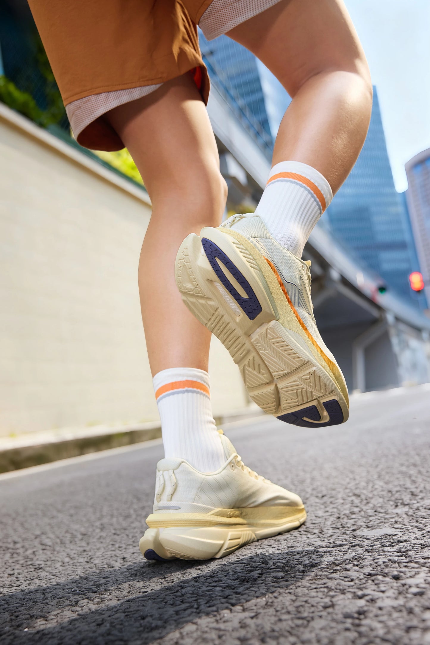 6.0 Men Running Shoes New Mesh Soft Breathable Rebound Shock-absorber Stable Versatile Male Sneaker 672612202