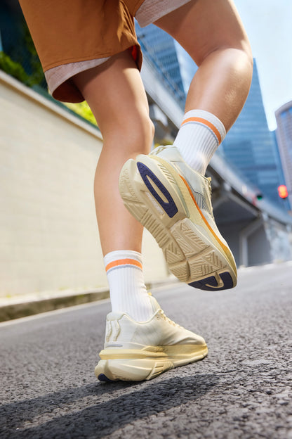 6.0 Men Running Shoes New Mesh Soft Breathable Rebound Shock-absorber Stable Versatile Male Sneaker 672612202