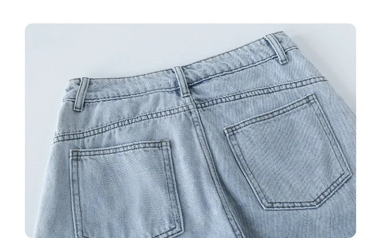 Fashion Women Shorts Mid-length Blue New Dividing Line Design Retro Washed Cotton Straight Leg Short Jeans Summer 2026