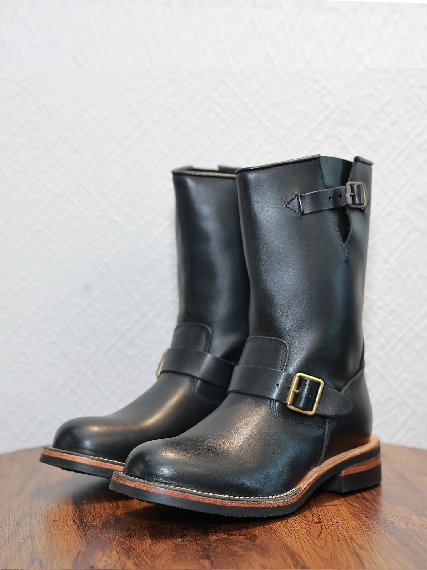 Retro American Motorcycle Boots Long Tube Genuine Leather Engineer Boots Men Knight Style Boots Outdoor Youth Fashion Boots