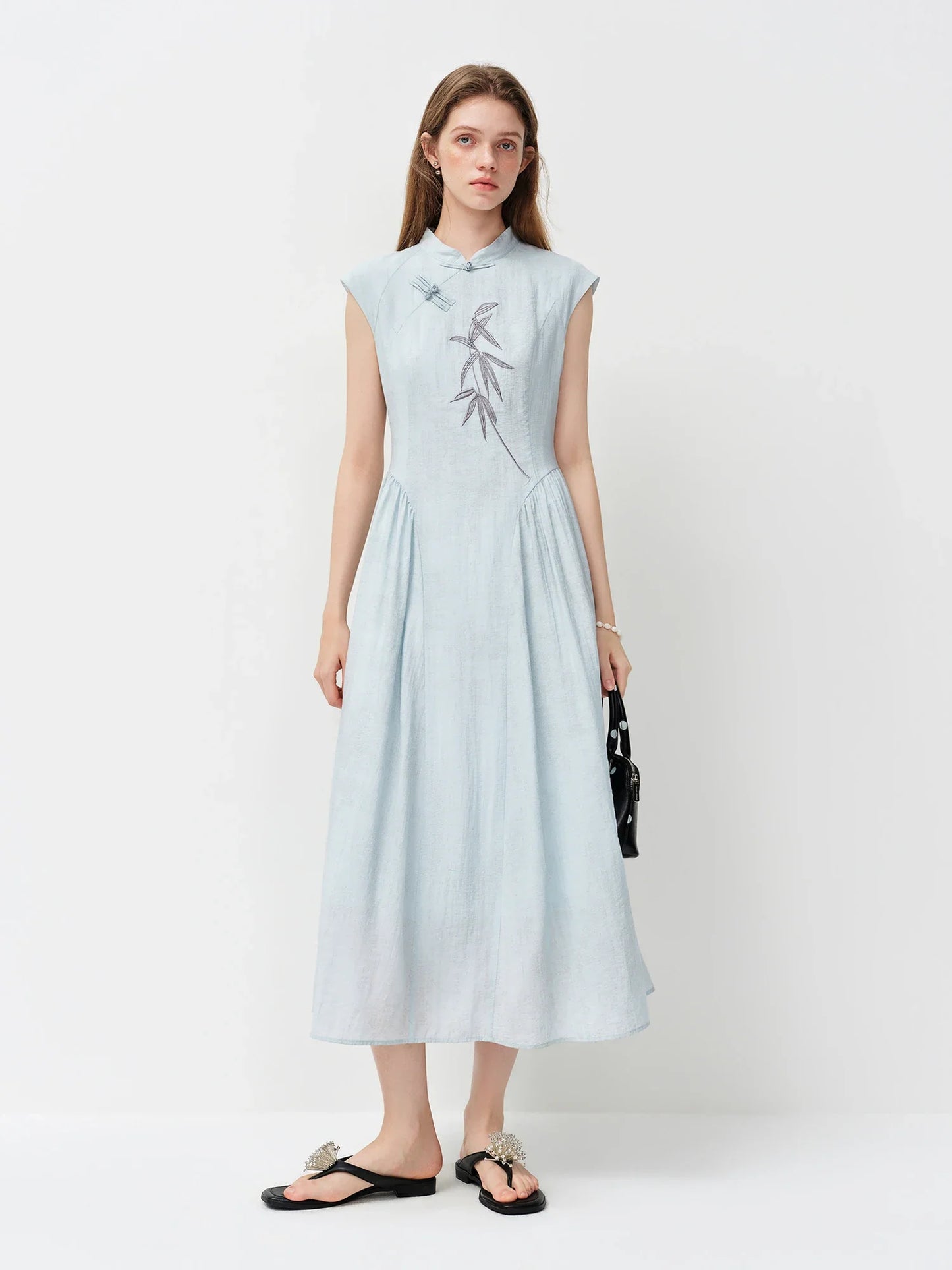 New Chinese Style Embroidery Slim-Fit Long Dress for Women 2026 Summer New Arrivals A-Line Waist-defining Skirt for Dates