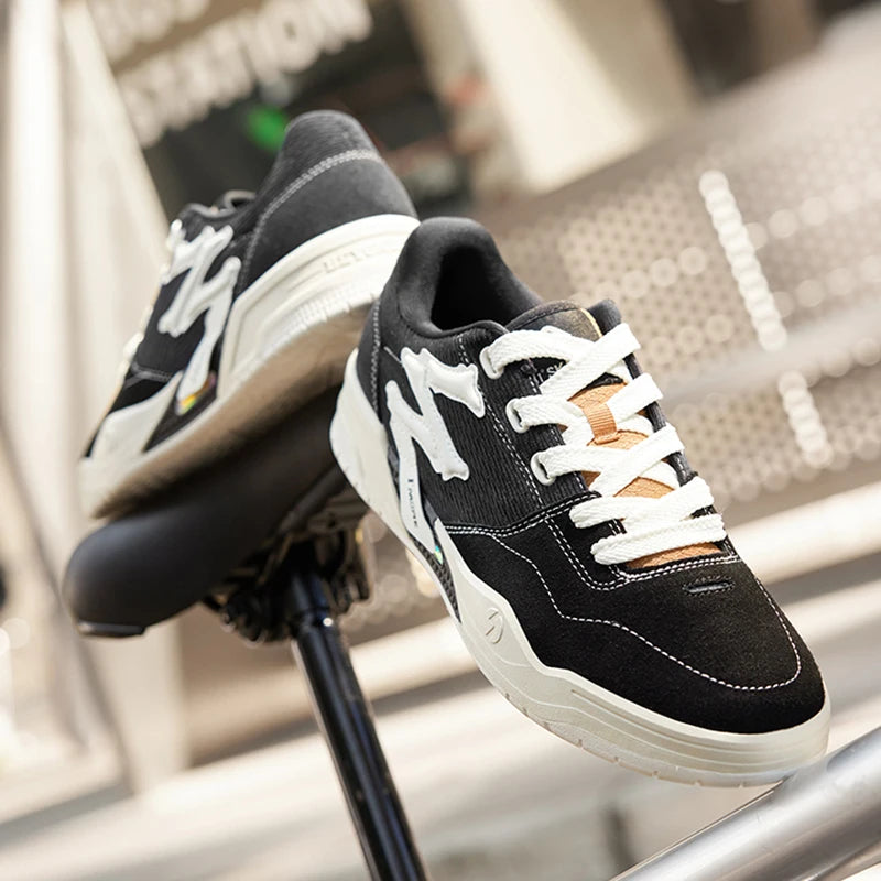 Men Board Shoes Versatile Anti-slip Durable Stable Wear-resistant Lightweight Trendy Male Sneakers 672516606
