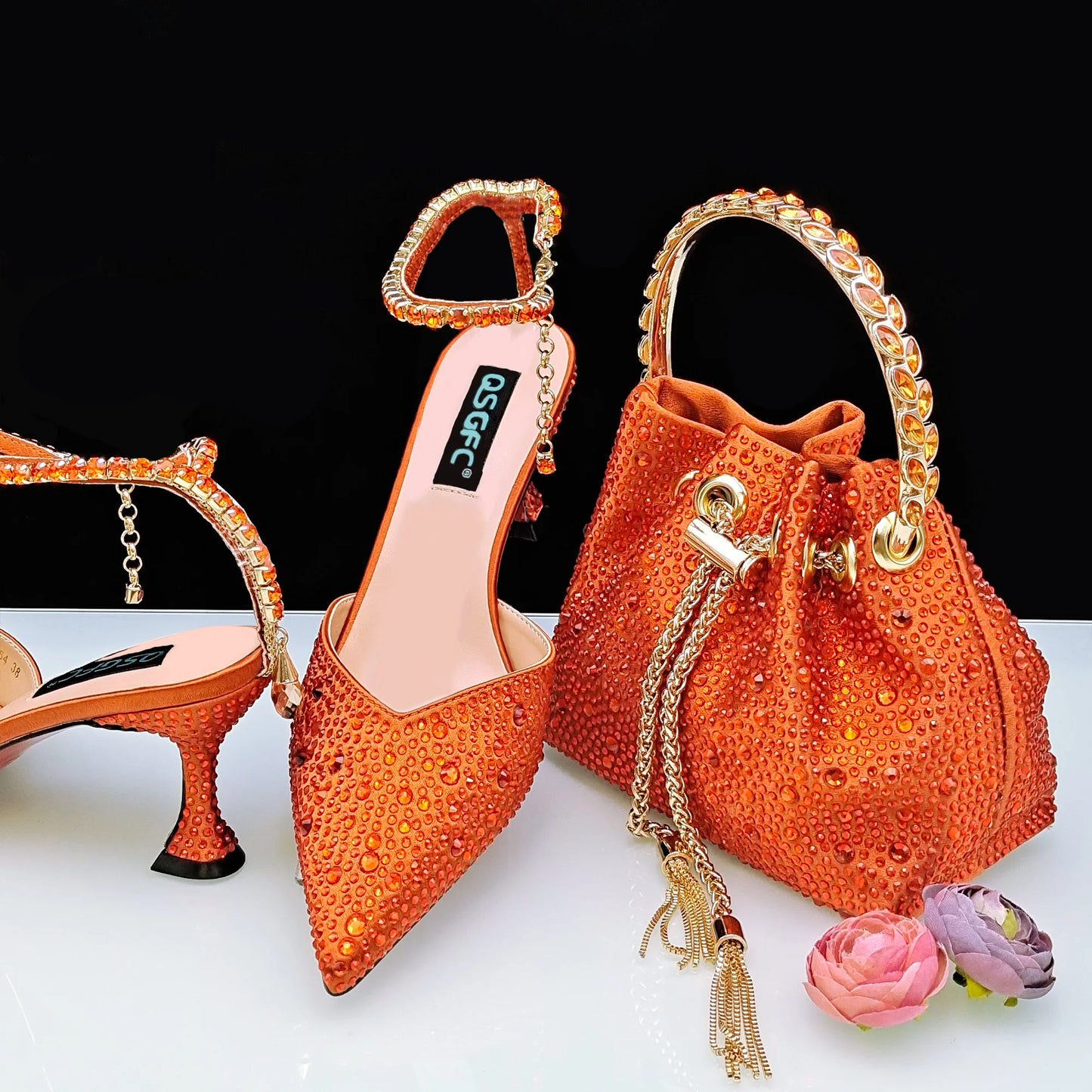 New Gold Glitter Fabric Pointed Toe High Heels With A Variety Of Shapes Of Rhinestones Fashion Party Ladies Shoes And Bag