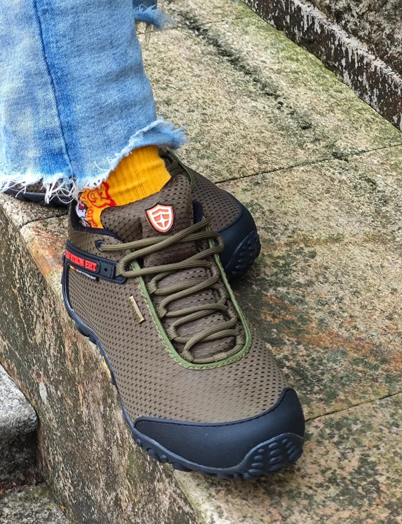 Mens Outdoor Mountain Climbing Shoes Mesh Non-Slip Breathable Trekking Hiking Shoes Waterproof Camping Soft Sneakers 39-46