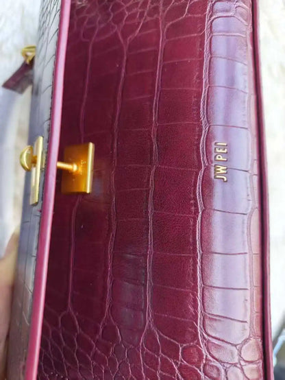 Crocodile Embossed Handbag, Luxury Designer Convertible Purse for Women, Crossbody & Shoulder Bag in New Style