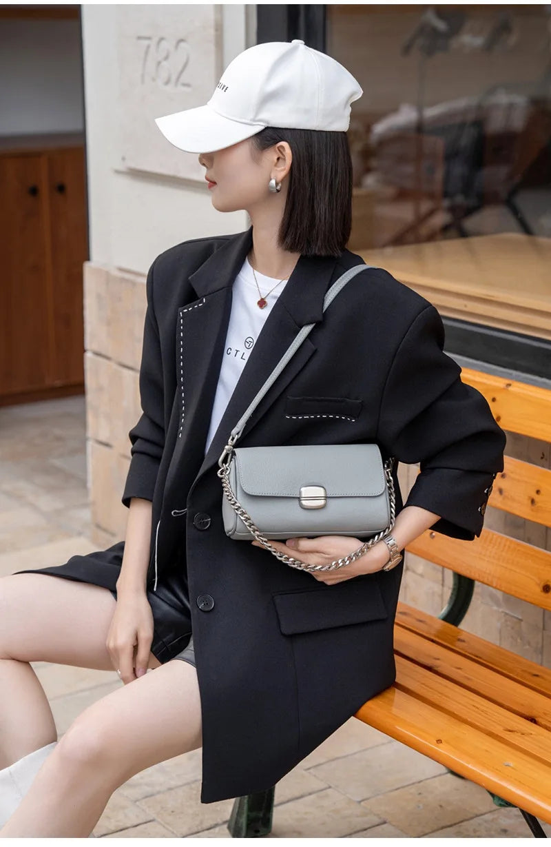 Supple Genuine Leather Women's Barrel Crossbody Bag - Commuter-Friendly Small Chain Strap Shoulder Bag for Everyday Chic