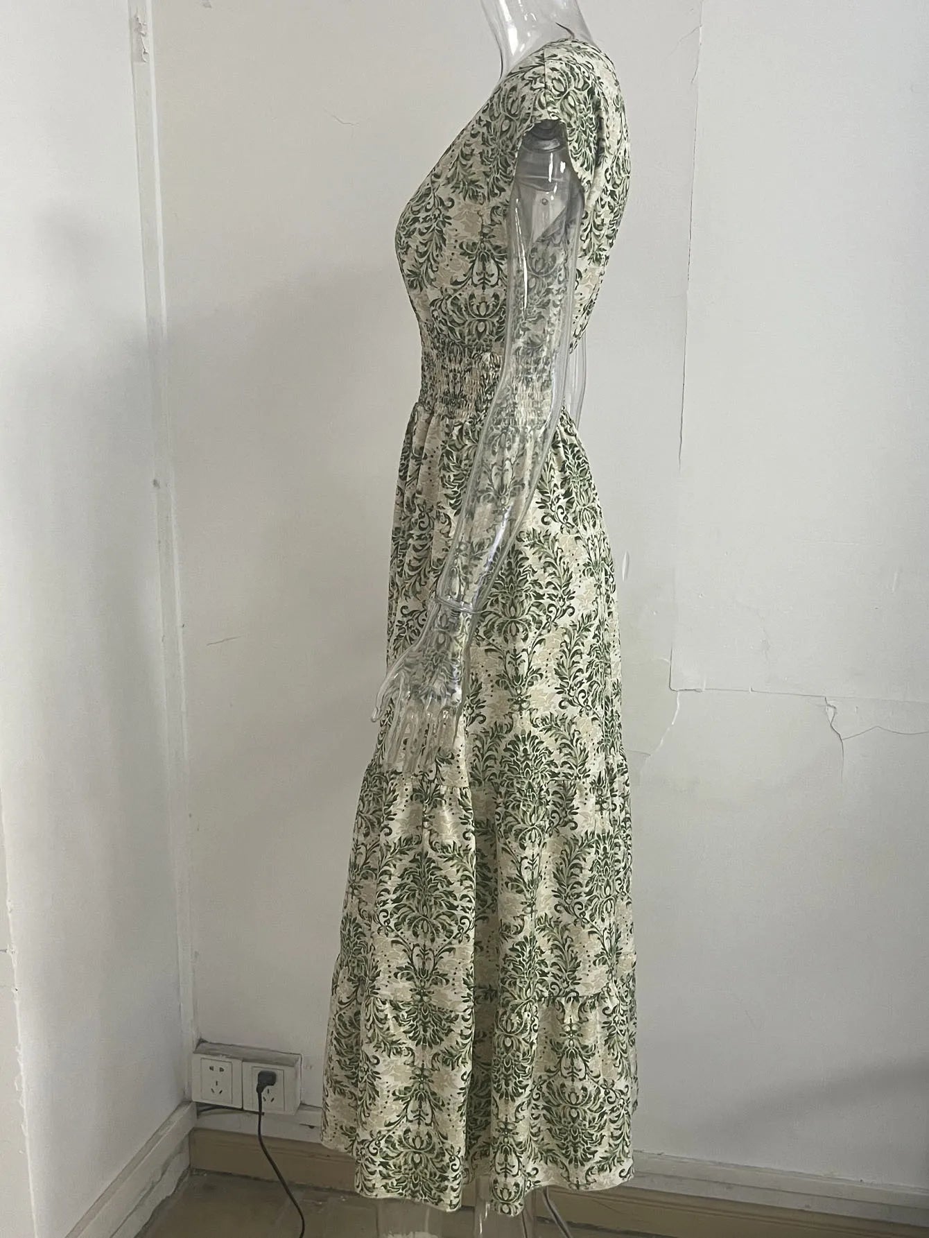 2026 Vintage Printed Dress Fashionable and Elegant V-Neck Short-Sleeved Jumpsuit Long Skirt Women's Clothing